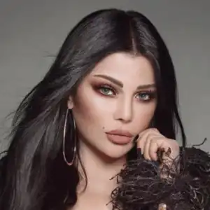 image of singer هيفاء وهبي